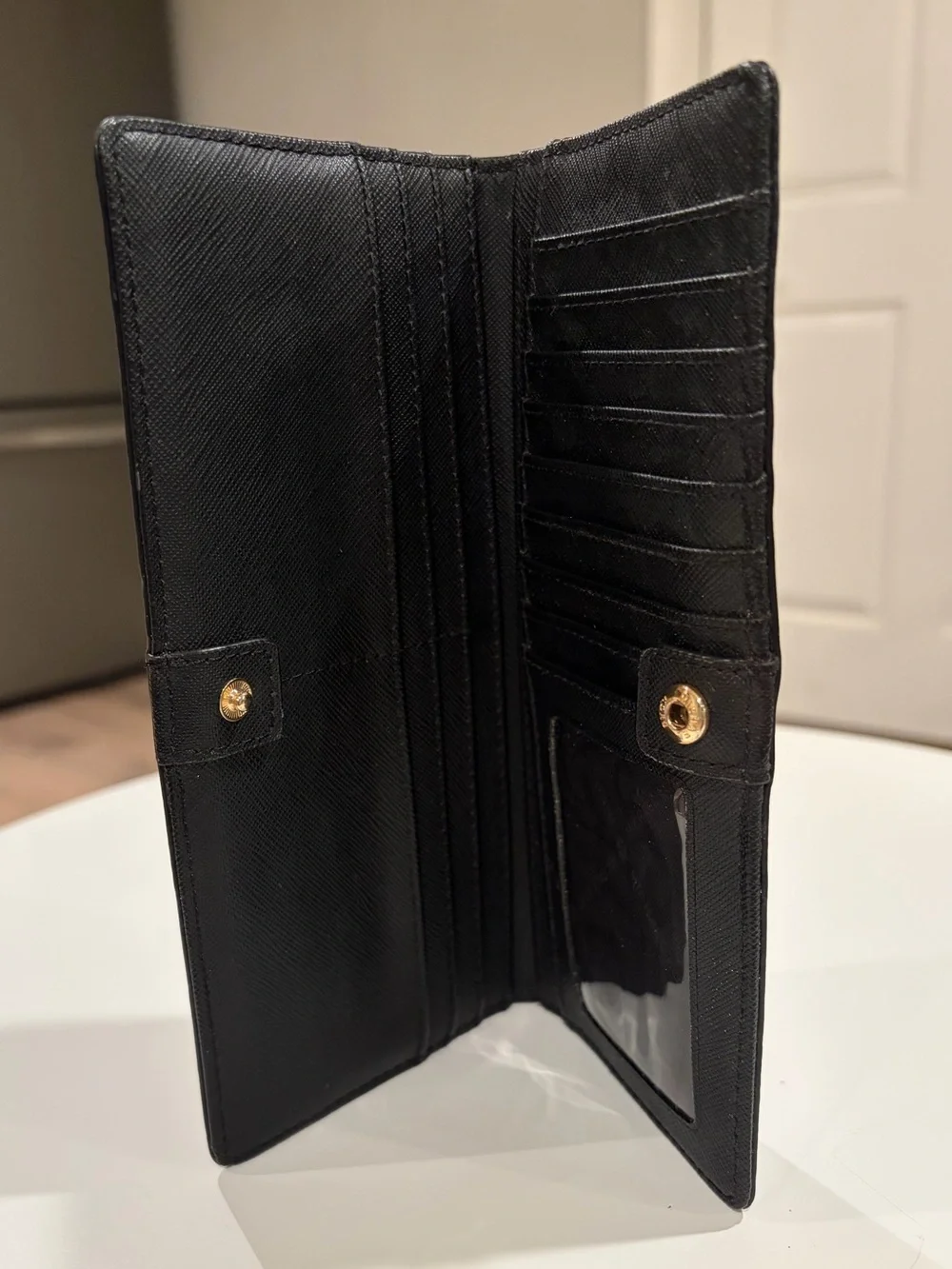 Michael Kors Black Jet Set Travel Slim Bifold Wallet, Saffiano Leather, Gold